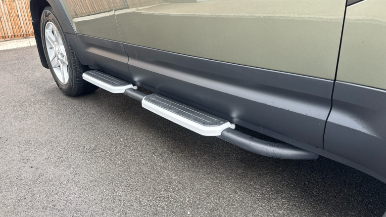 Land Rover Defender 2.0 D200 SE 110 5dr Auto Diesel Estate